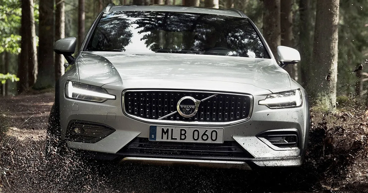V60 크로스 컨트리 B5 AWD 울트라 자동차세 51만원 + 보험 160만원 + 유류비 278만원 — 연간 고정비 총정리