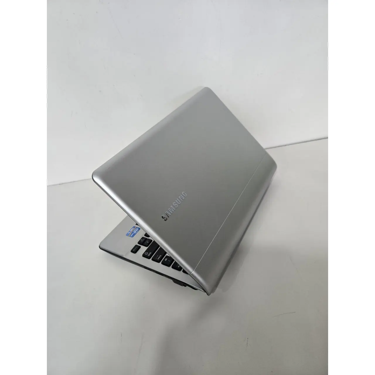삼성 13인치 i5 CPU 휴대용 대학생 업무용 노트북
