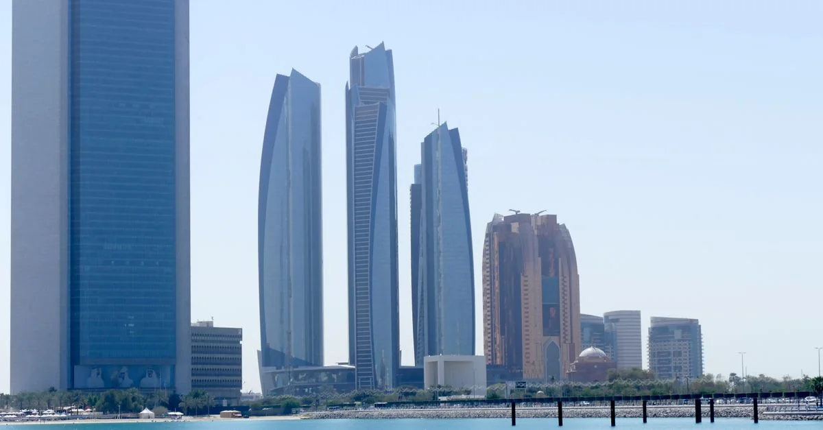 Abu Dhabi City Tours and Sightseeing Guide: Exploring the Capital