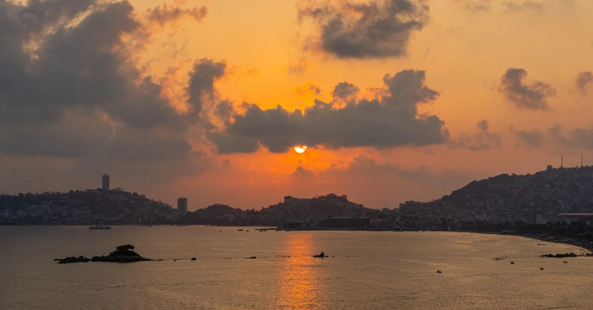Acapulco Day Trip Guide: Lagoons, Silver Cities, and Ancient Stones