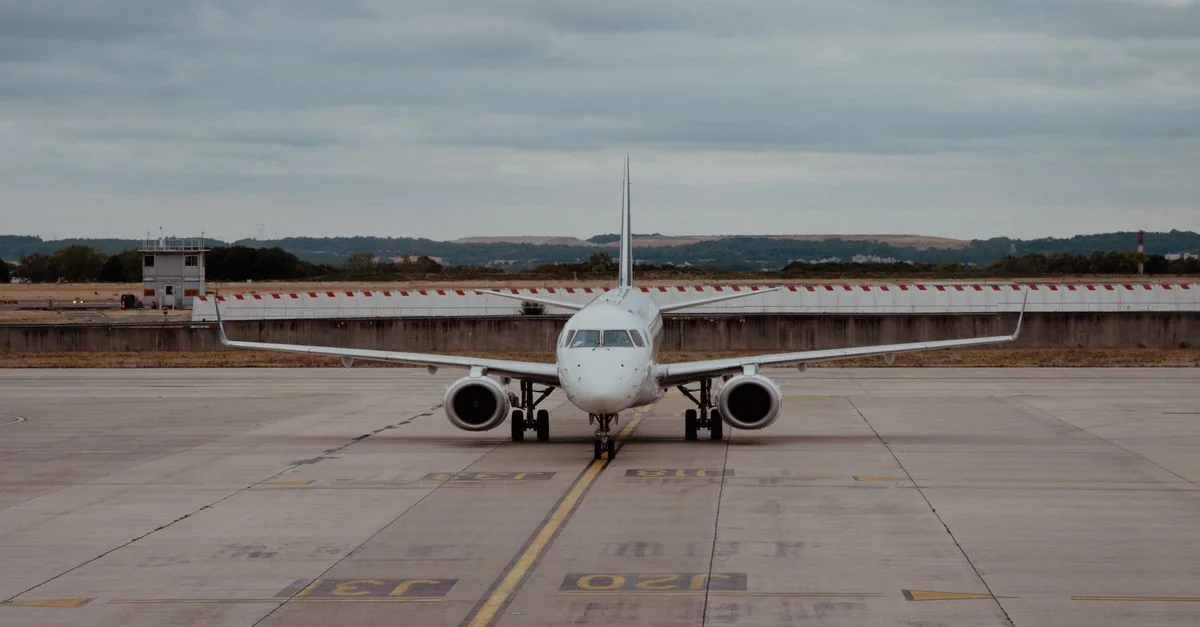 Comprehensive Air France Data-Driven Airline Review and Route Analysis