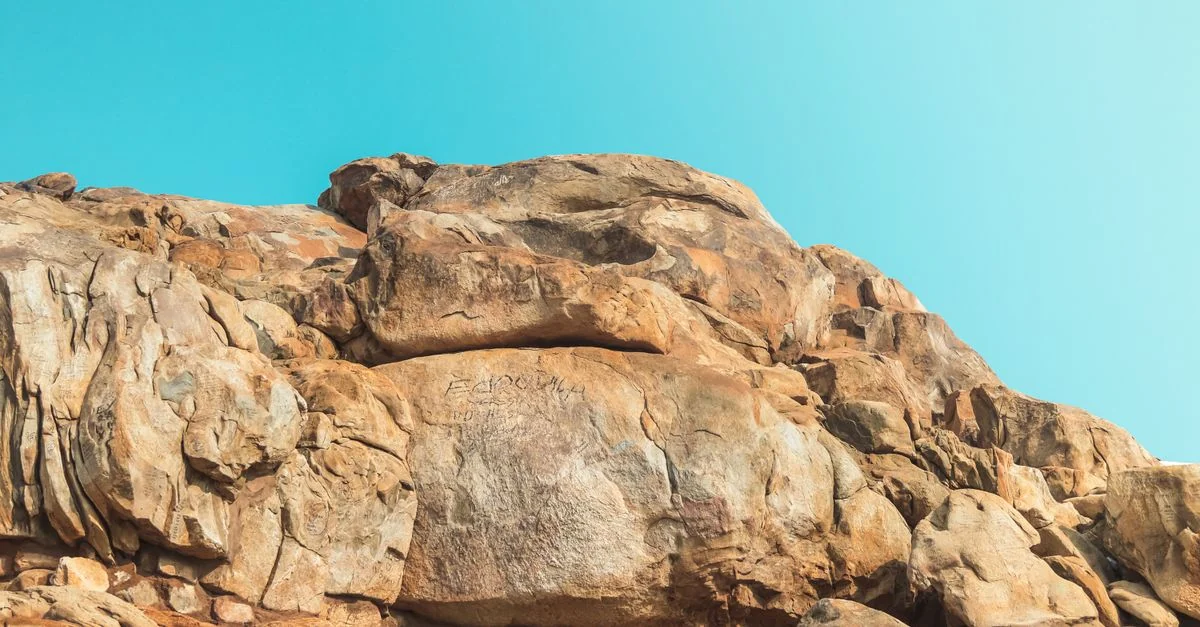 Al Ula Adventure Guide: Desert Hikes and Heritage Tours with Prices and Tips