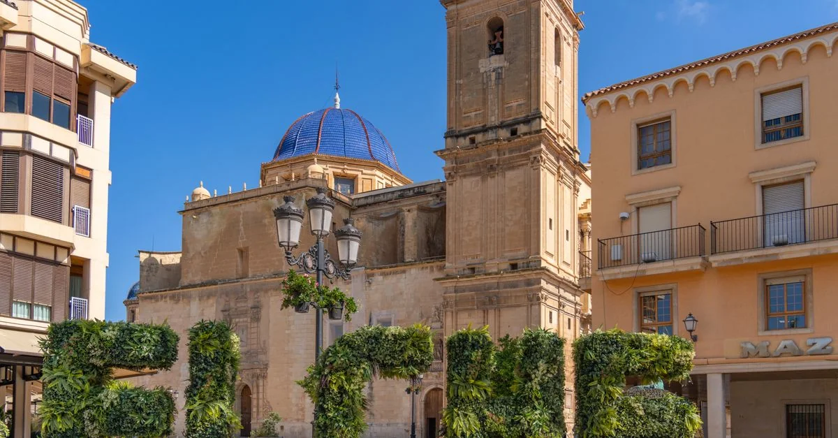 Navigating the Journey from Albacete to Alicante: Complete Transit Options