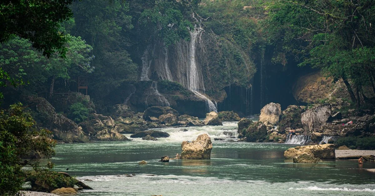 Amphoe Mae Taeng Adventure Guide: Rafting with Prices and Tips
