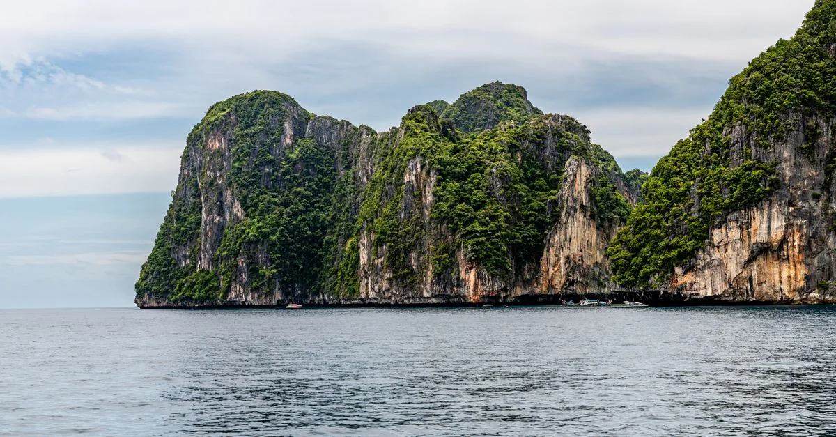 Dining Through the Flavors of Amphoe Mueang Phuket