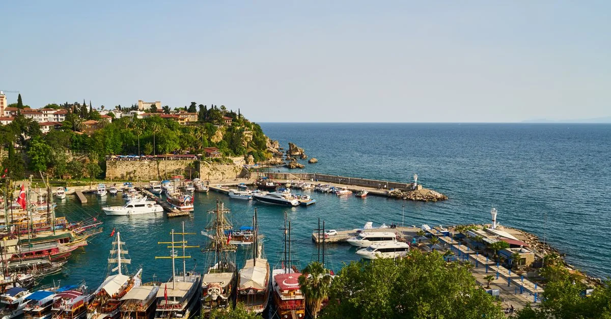 A Practical Guide to Water Sports and Boat Tours in Antalya