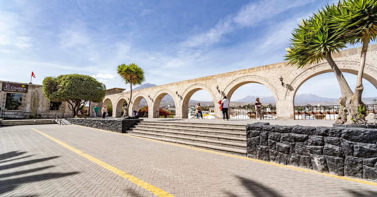 Navigating the White City: Valleys and Salt Flats on a Dime