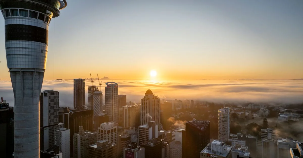 Auckland Day Trips: Ferries, Volcanic Coasts & Geothermal Valleys