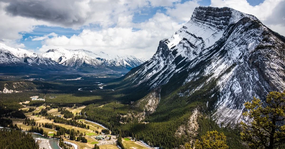 Exploring the Rockies: A 2-Day Banff Multi-Day Tour Adventure