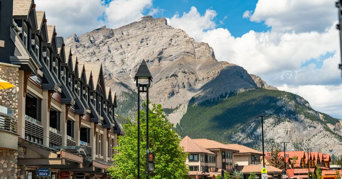 Banff Airport and Hotel Transfer Guide