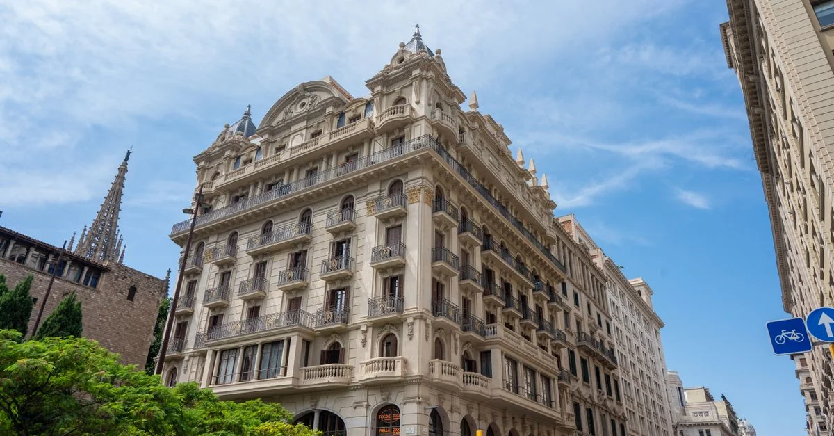 Traveling from Barcelona to Lisbon: A Practical Transport Guide