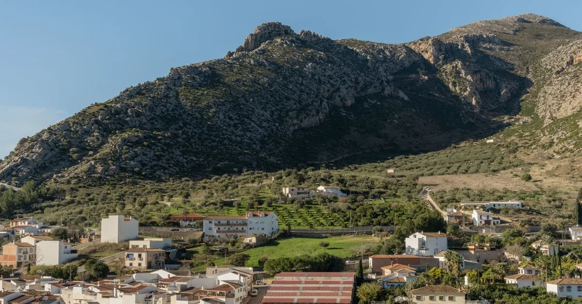 Exploring the Scenic Route from Benicarló to Valencia: A Journey Through Spain&rsquo;s Coastal Charm