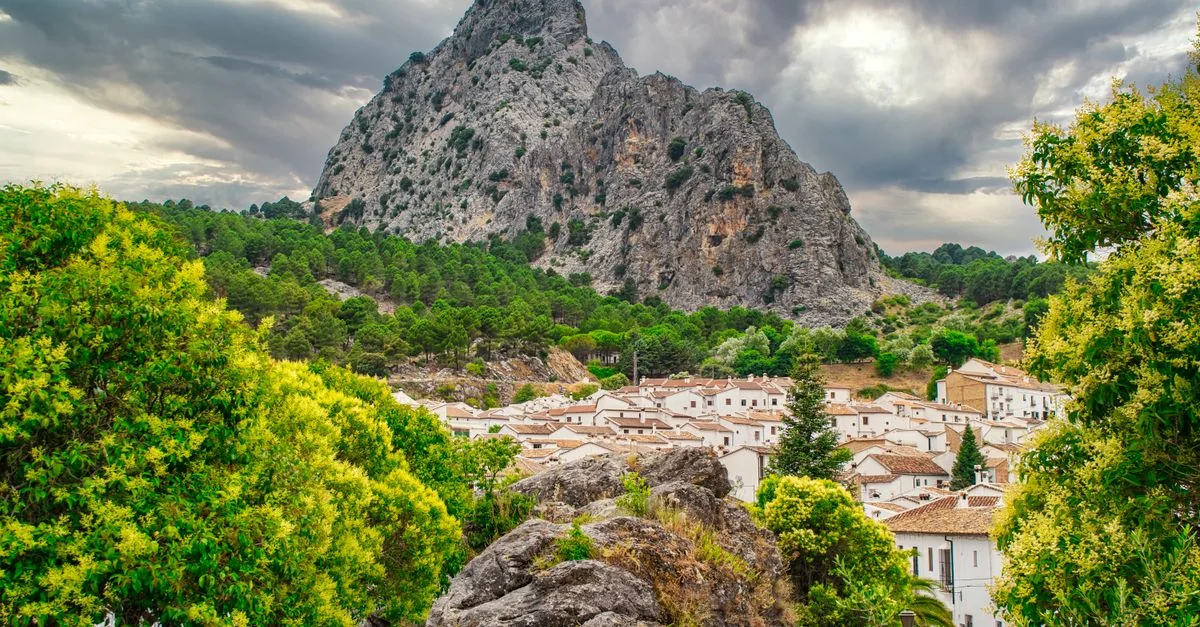 Exploring the Scenic Route from Benicarló to Valencia: A Journey Through Spain&rsquo;s Coastal Charm