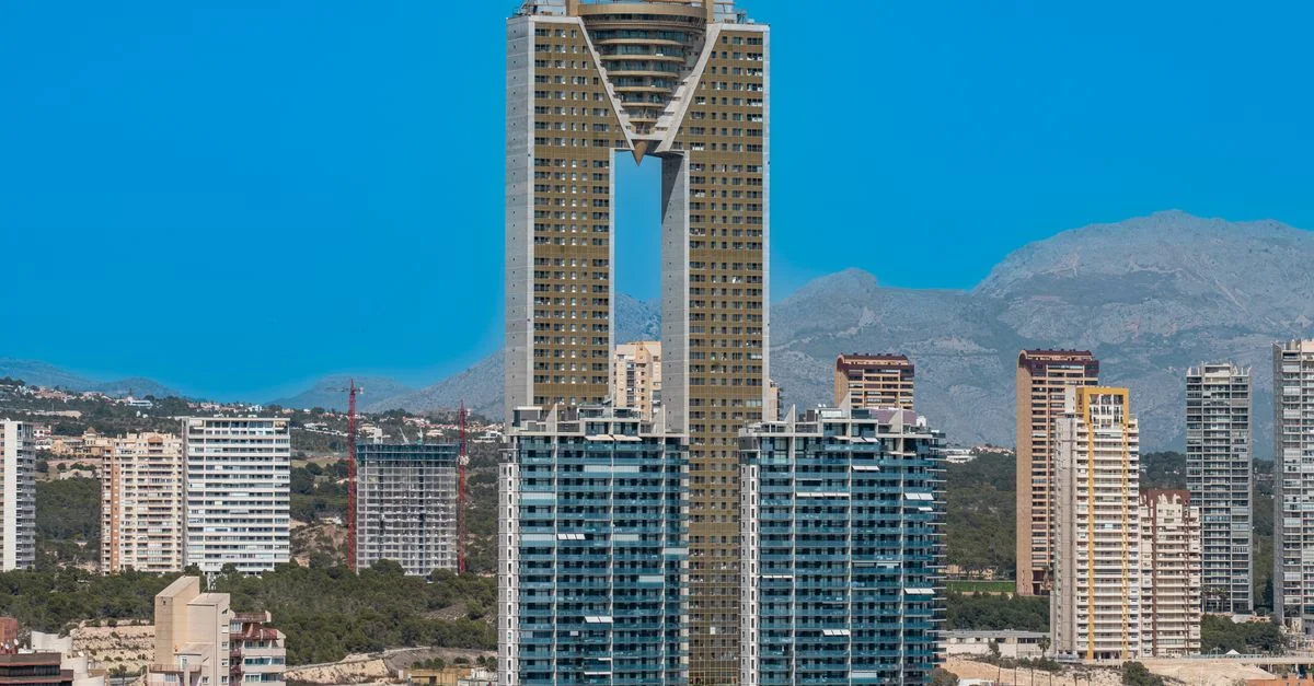 Traveling from Benidorm to Valencia: A Practical Transport Guide