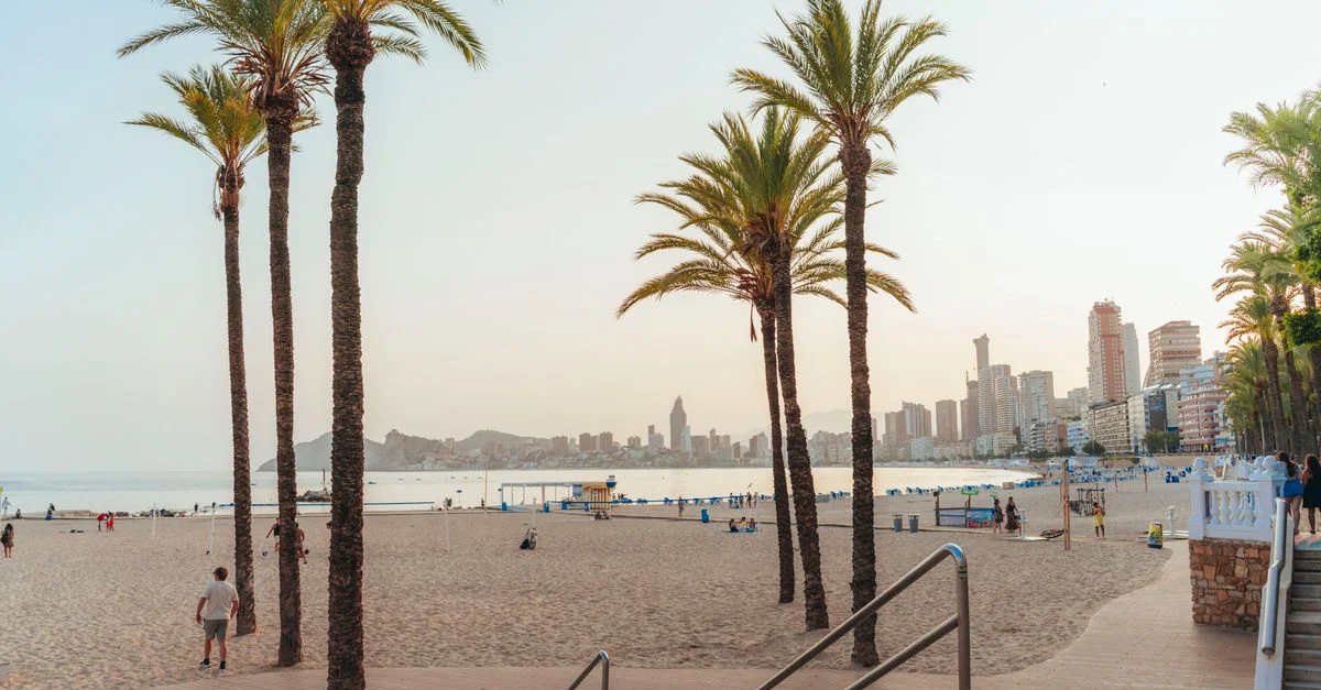 Traveling from Benidorm to Valencia: A Practical Transport Guide