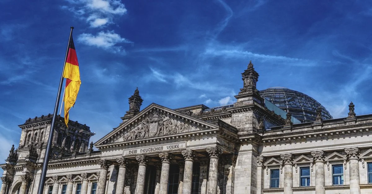 Exploring the Scenic Route from Berlin to Amsterdam: A Journey of Choice