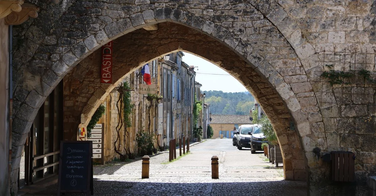 Journey From Bernay to Paris