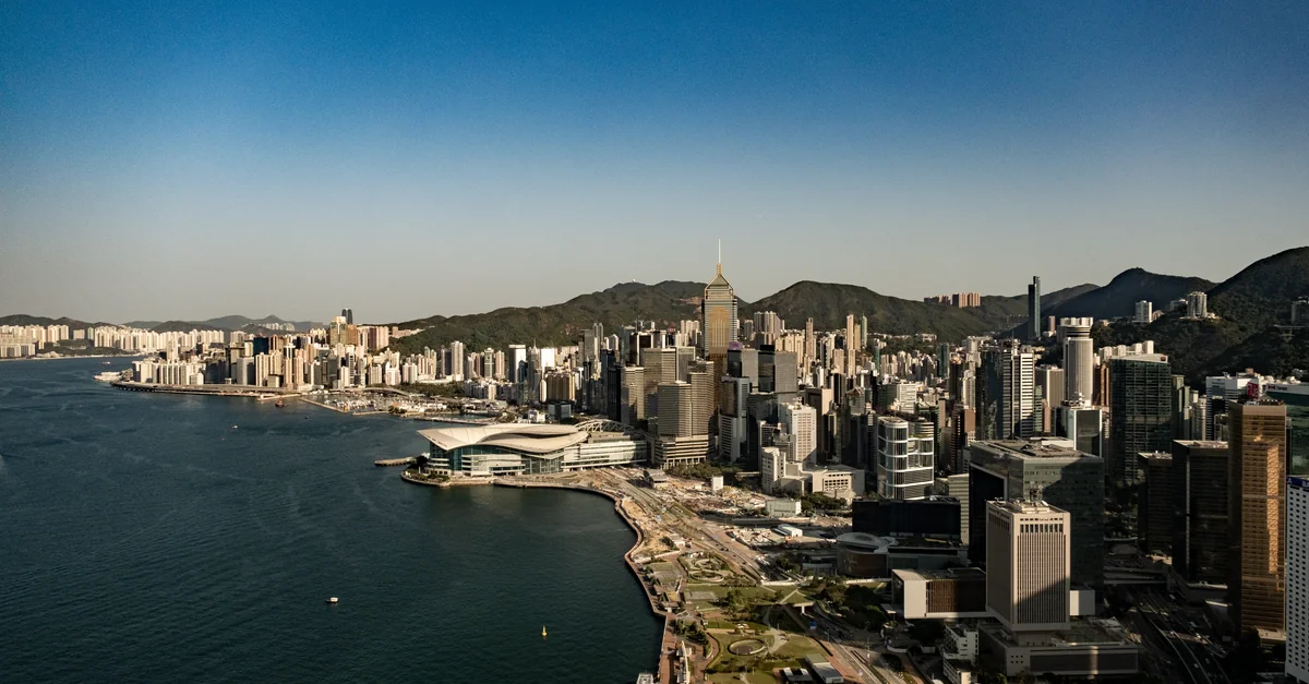 Complete Tour Guide to Hong Kong