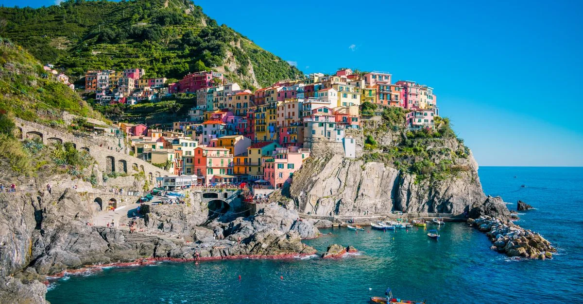 Exploring Italy: A Comprehensive Tour Guide for Adventurous Travelers