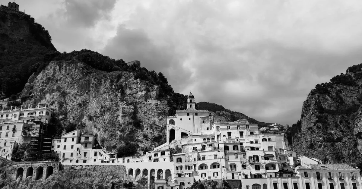 A Comprehensive Travel Guide to Positano