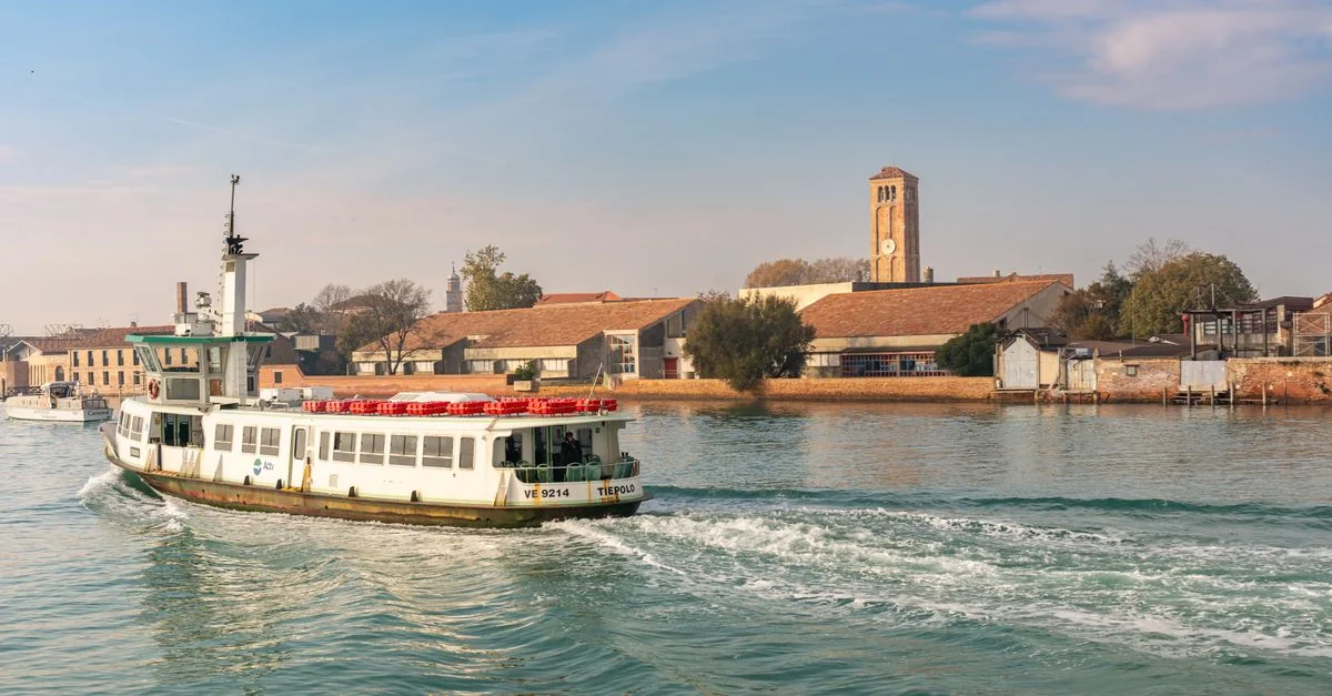 Exploring the Scenic Route from Biganos to Bordeaux: A Journey Through France&rsquo;s Heartland