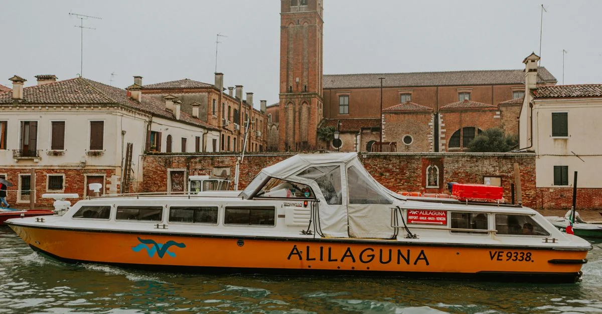 Exploring the Scenic Route from Biganos to Bordeaux: A Journey Through France&rsquo;s Heartland