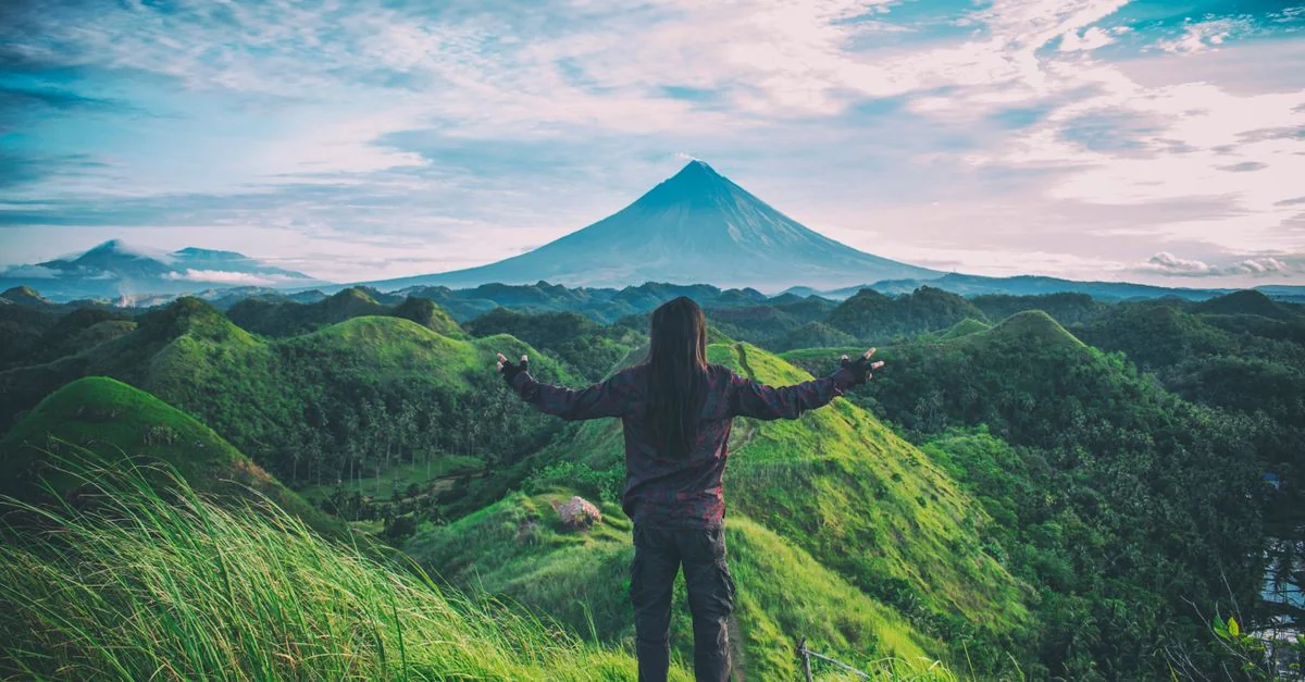 Bohol Day Trip Guide: Chocolate Hills, Island Snorkel & Cave Adventures in One Day