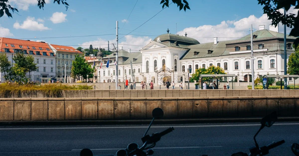 Bratislava&rsquo;s Best Day Trips: Castles, Lakes & Chateaus