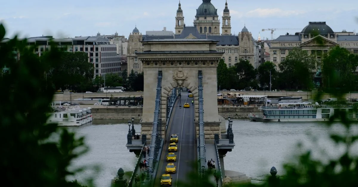 The Practical Traveler’s Guide to Budapest Airport Transfer Options