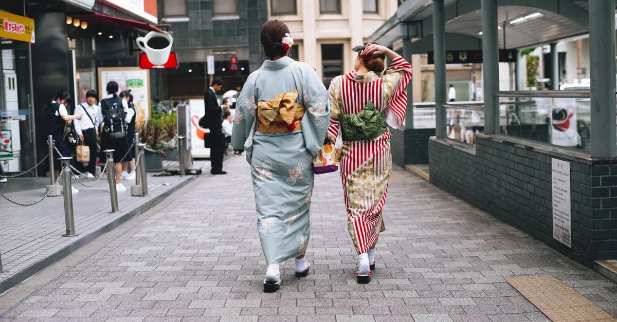 Bunkyo Day Trip Guide: Castles, Coasts & Mountain Roads