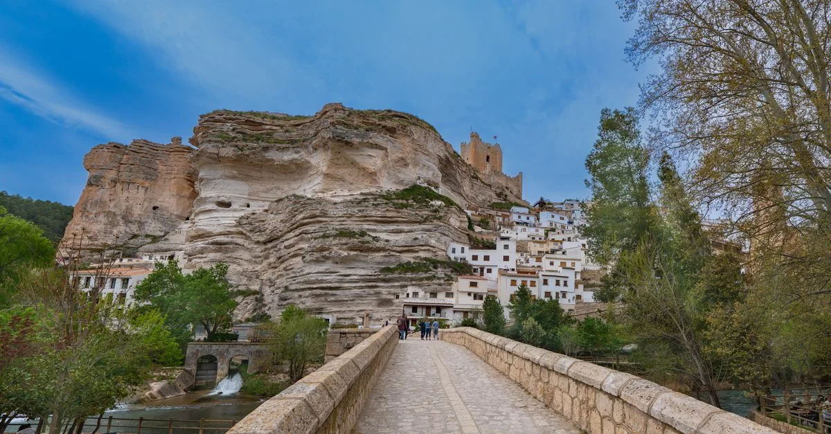 Exploring Spain: A Journey from Candeleda to Madrid