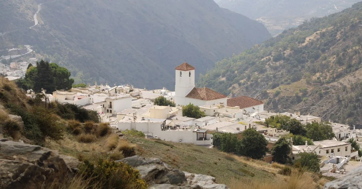 Exploring Spain: A Journey from Candeleda to Madrid