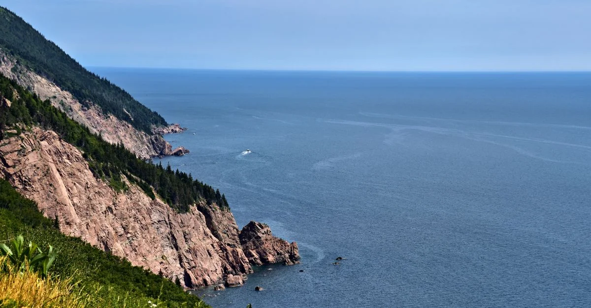 Cape Breton Regional Municipality Day Trip Guide: Coastal Forts and Highland Roads