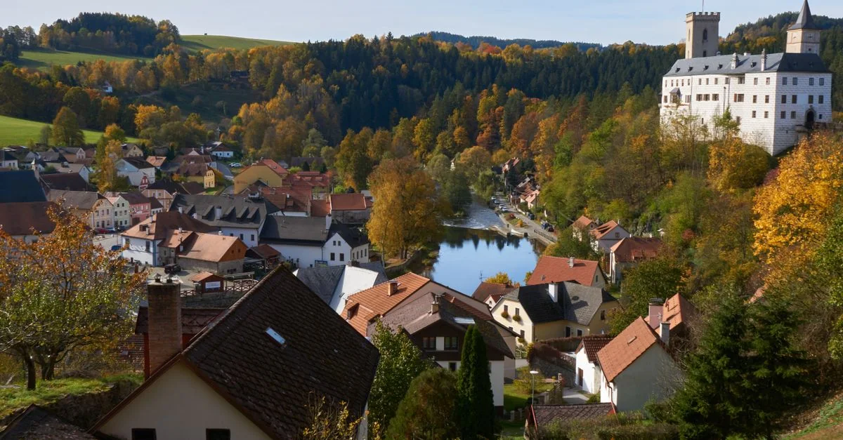 Cesky Krumlov Adventure Guide: Extreme Sports with Prices and Tips