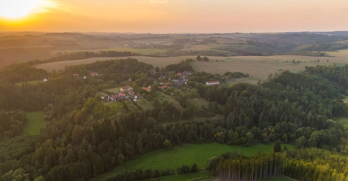 Cesky Krumlov Adventure Guide: Extreme Sports with Prices and Tips