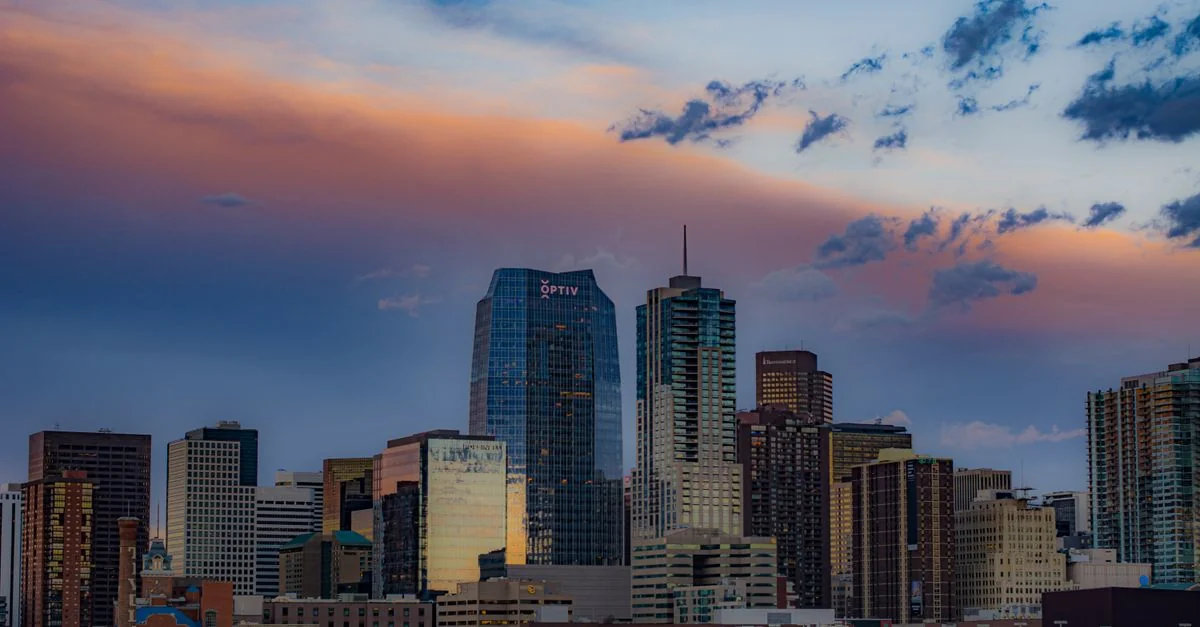Planning a Trip? Cheapest Flights from BOS to DEN Compared