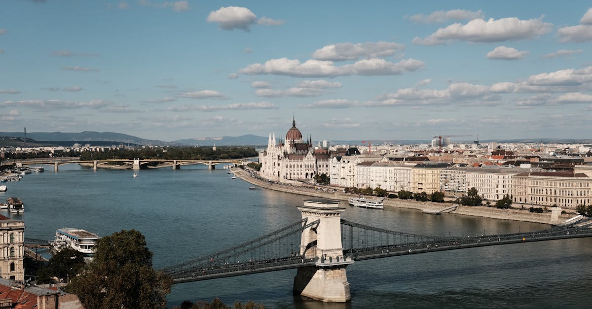 cheapest-flights-chicago-to-budapest