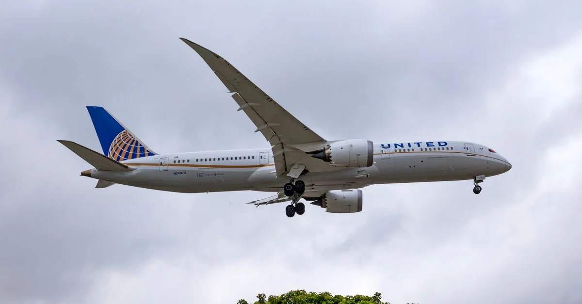 Planning a Trip? Cheapest Flights from DEN to LAX Compared
