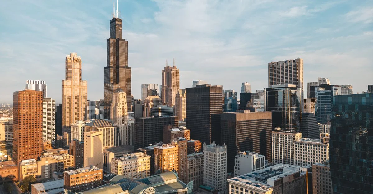 Planning a Trip? Cheapest Flights from DFW to CHI Compared