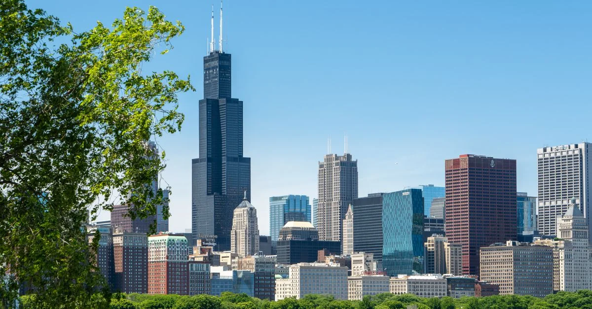Planning a Trip? Cheapest Flights from DFW to CHI Compared