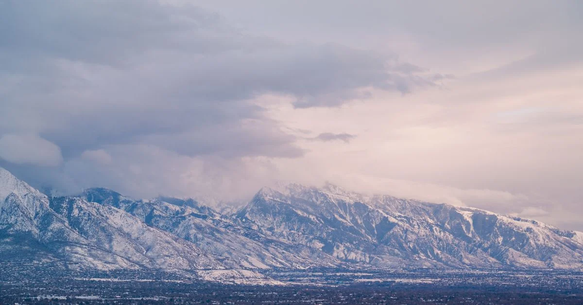 Los Angeles to Salt Lake City on a Budget: Cheapest Airlines, Routes & Booking Hacks