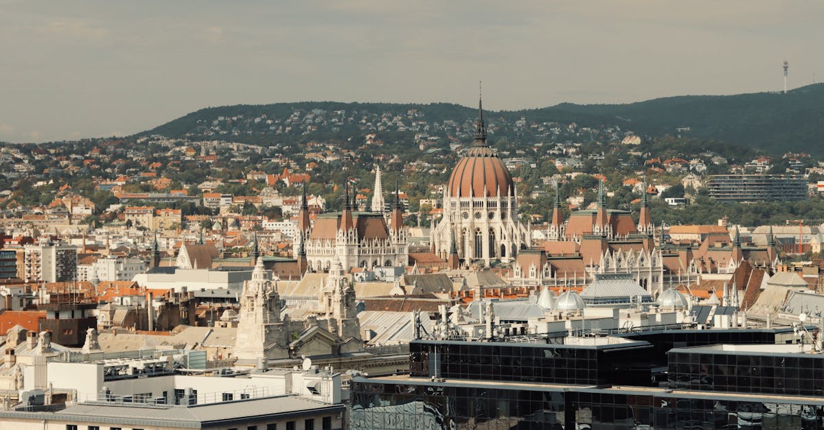 cheapest-flights-miami-to-budapest