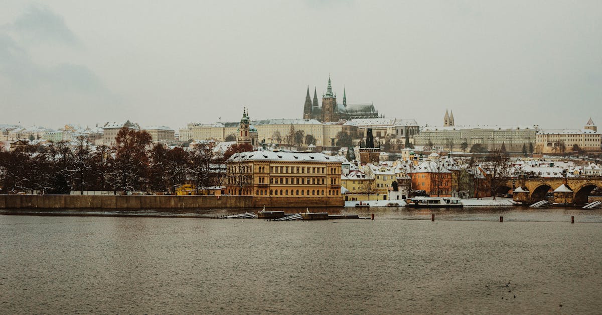 cheapest-flights-miami-to-prague