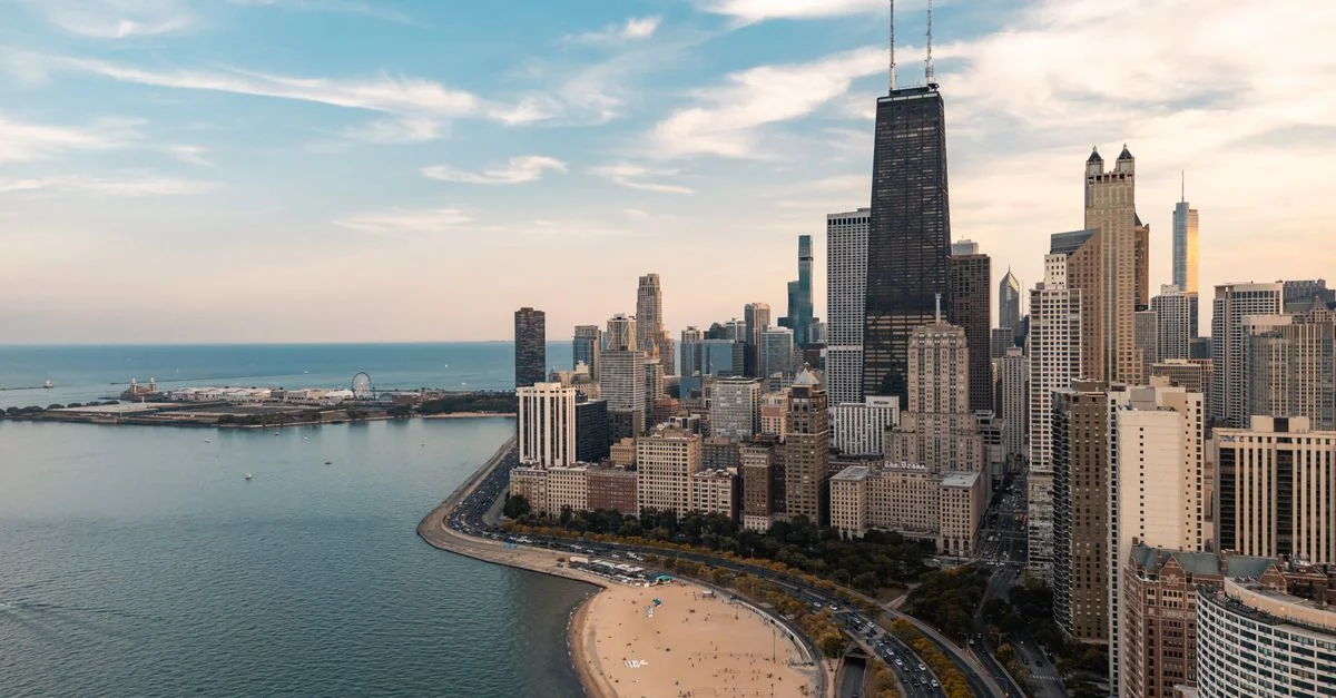 The Cheapest Way to Fly from New York to Chicago in 2026