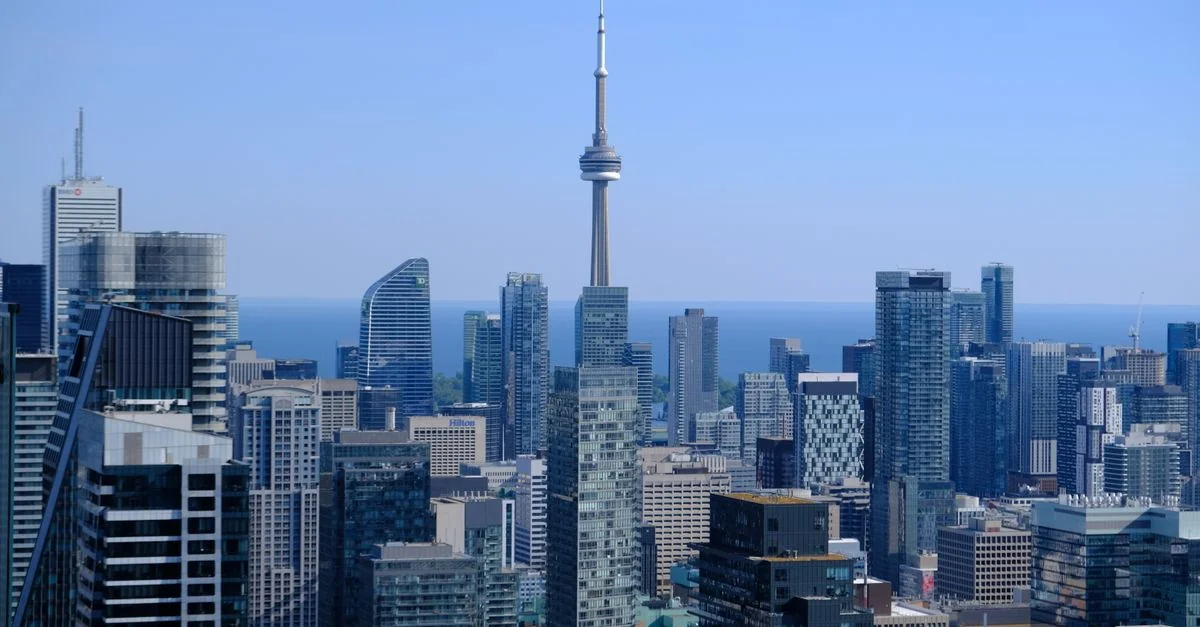 Planning a Trip? Cheapest Flights from SEA to ONT Compared