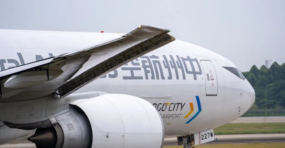 China Southern Airlines Review: Data-Driven Analysis of Fares, Trends, and Routes