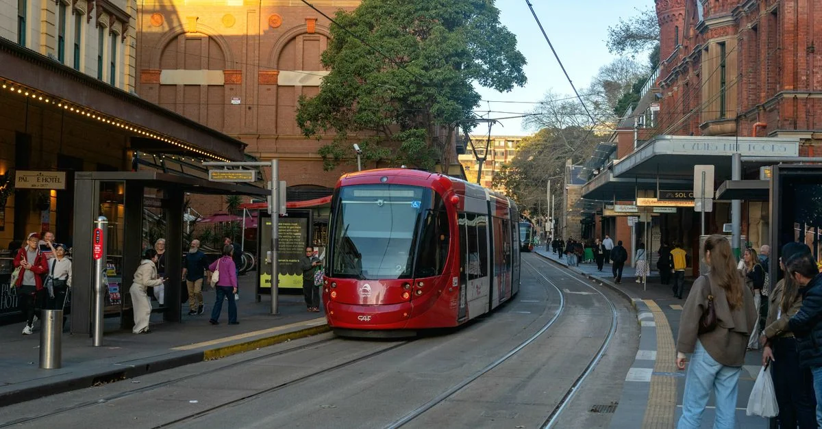 City of Sydney Day Trips: Mountains, Coasts and Capital Routes
