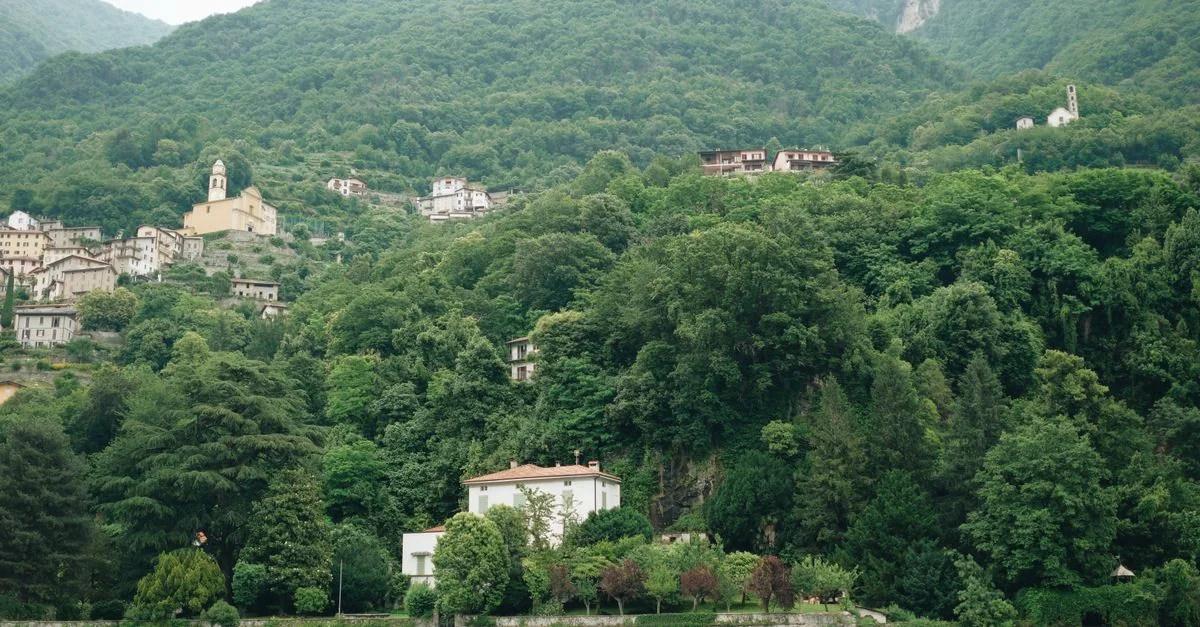 Como: A Guide to City Tours and Sightseeing