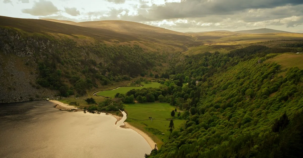 County Dublin Day Trip Guide: Castles, Coasts & Mountain Roads