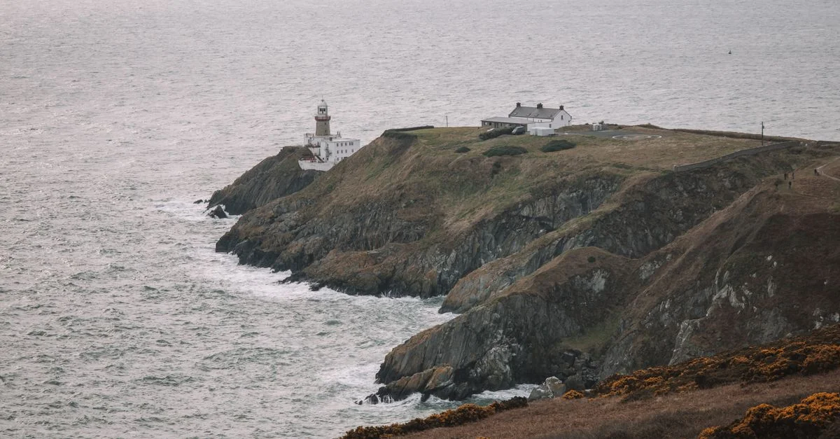 County Dublin Day Trip Guide: Castles, Coasts & Mountain Roads